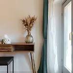 Loft Monti By Quokka 360 - Cozy 10 Min Walk From Centre Apartment *