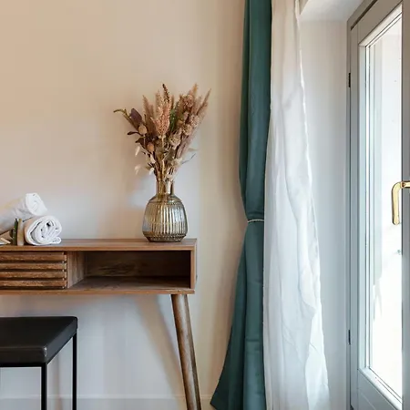 Loft Monti By Quokka 360 - Cozy 10 Min Walk From Centre Apartman *